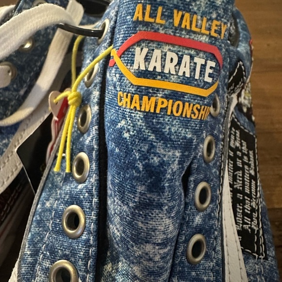 #38❤️/41❤️ BNWT Vans X Cobra Kai Old Skool ShoeS - Picture 7 of 13